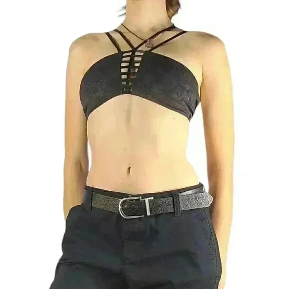 Pily Q Sports Bra - Picture 2 of 4